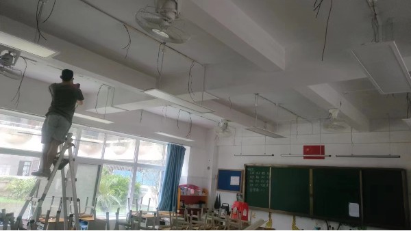 河南：《中小學及幼兒園教室照明驗收規范》要求