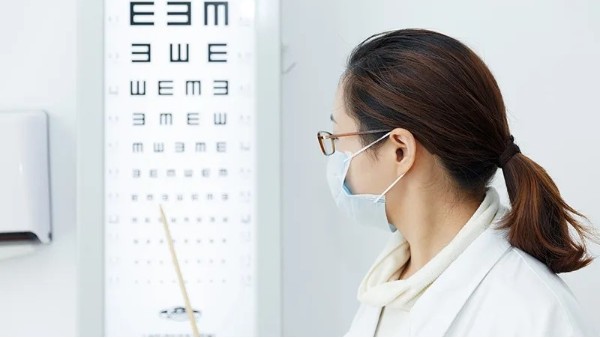 如何通過教室照明，做好青少年的近視防控？