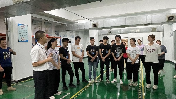 最美人間四月天，華輝教育照明員工活動正當時~